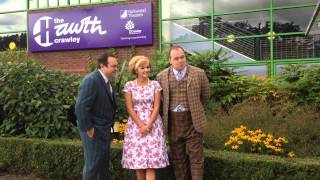 One Man Two Guvnors Comes The Hawth Crawley 18Th-23Rd August 2014