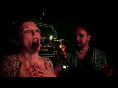 Vagamunda y Aitor Flamingos - NADA PERSONAL