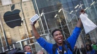 Longer wait for new iPhones?