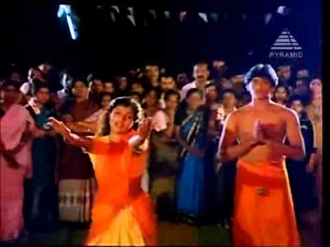 aatha un kovilile yetha vandhom mavilaku.mp4