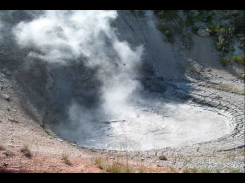www.highlandwire.org Witness Yellowstone National Park's erupting Mud Volcano, heated by a dome of super volcano magma. http August 31, 2009.