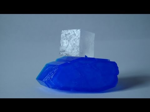 Учимся выращивать красивые кристаллы из солей! (химия)