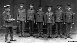 Watch Tom Paxton The Willing Conscript video