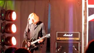 Watch Superjesus Ground video