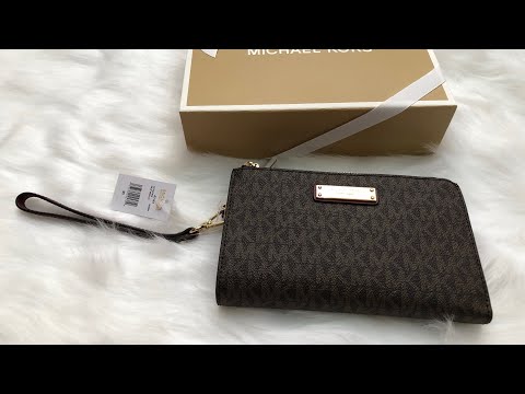 Ví da cầm tay sang trọng Michael Kors 32T7GAFW4B họa tiết logo MK, clutch bag