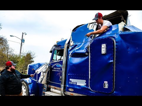 How bad is our Wrecked 379 Peterbilt Semi Truck?