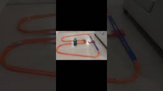 Hot Wheels Circuit Track Idea, 5 Curves, 3 Boosters
