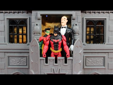 Batman & Robin Gotham City Darkstorm Batcave includes Alfred DC Superhero Batman & Robin Gotham City Darkstorm Batcave includes Alfred DC Superhero