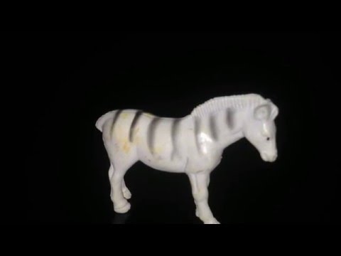 Foto mainan zebra