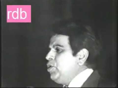 R.D.Burman Live 1976 - Performing Sholay Theme