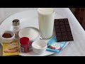 SCHOKOGUGELHUPF mit ERDBEEREN