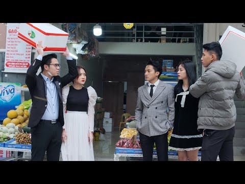 Vợ Chủ Tịch Giả Nghèo Đi Bán Hoa Quả Bị Người Tình Của Bạn Học Cũ Đánh Ghen Và Cái Kết- Tập 554
