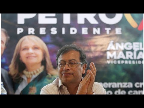 Fake news and politics could lead Colombia back to war