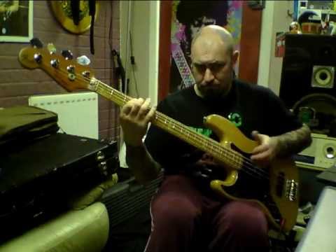 EBS 'Stanley Clarke' bass wah with Boss OC-2 on 77' Fender Jazz bass Funkout!