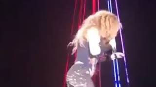 Shakira kalça şov