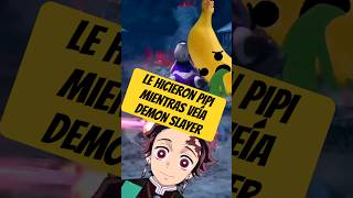 Le Hacen Pipi A Un Niño Mientras Veía