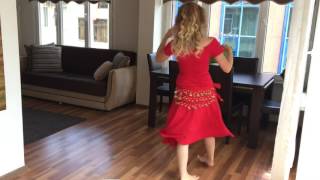 Yeni Roman Havası Pau Tiryaki Dilara Kaçmaz Performansı 1