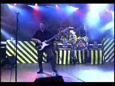 Stryper - Live in Puerto Rico 2004 - 2 Makes Me Wanna Sing