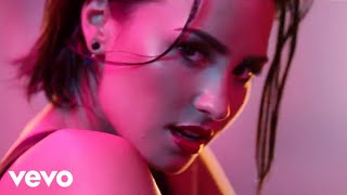 Клип Demi Lovato - Cool For The Summer