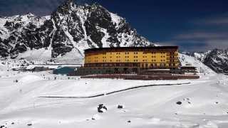 This is Ski Portillo / Esto es Ski Portillo