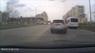 Видео Старый Оскол 01 04 2017г Авария на Комсомольском проспекте ..!!! от YsmakX Xxx, Комсомольский проспект, Старый Оскол, Россия