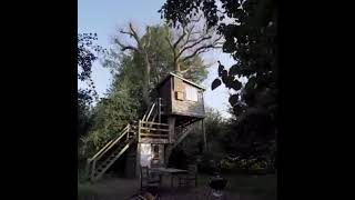 Elham Treehouse