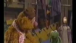 Watch Muppets Time To Live As One video