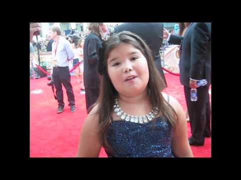 Popstar chats with Madison De La Garza about her big sis Demi Lovato at the