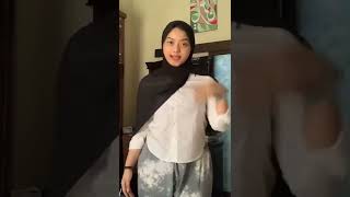 Jilbab Hitam Toket Nya Bikin Crot