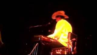 Watch Kevin Fowler Me And The Boys video
