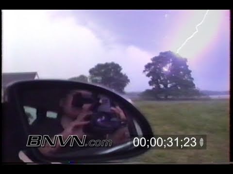 8/18/1997 Extreme close lightning strike video