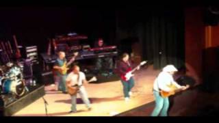 Watch Garth Brooks The Old Stuff video