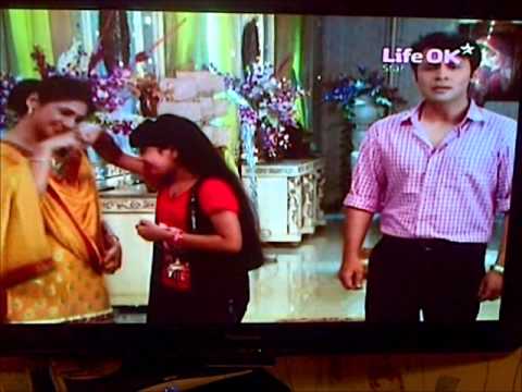 Main laxmi tere aangan ki song