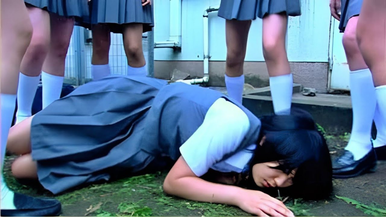 Japanese schoolgirl humping