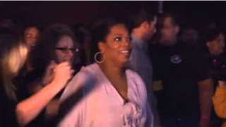 Oprah Walks on Fire at Tony Robbins' Unleash the Power Within