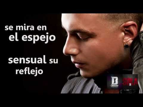 ELLA BAILA SOLA LO ECHAMOS A SUERTES LYRICS ella baila sola lo echamos a suertes lyrics: