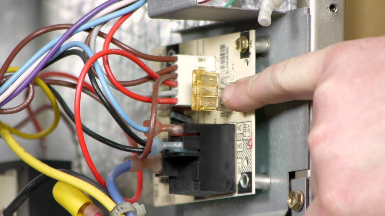 How Do I Replace an Electric Heater Fuse? : Electrical Repairs - YouTube