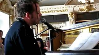 Watch Duke Special Regarding The Moonlight In Eastbourne video