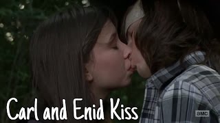 The Walking Dead: Carl and Enid Kiss