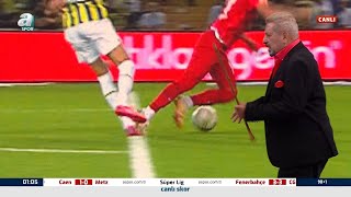 Fenerbahçe Ümraniyespor Karşılaşmasındaki Peresin Müdahalesi Penaltı Mı? Erman Toroğlu Yorumladı