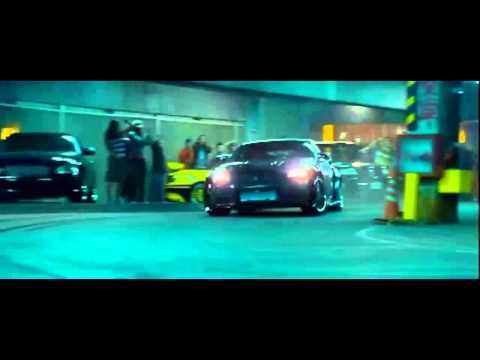 Tokyo Drift: Nissan Silvia S15 vs Nissan...