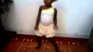 Evilyn Dançando Funk