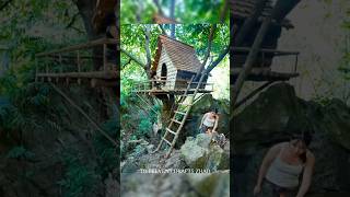 These Two Sisters Build A Amazing Tree House
