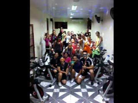 Aula de Spinning - Tema: Anos 60 70 e 80 - Clube Sayão - Araras...