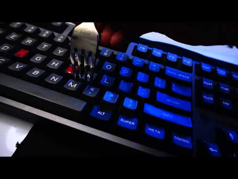 Free and fast way to remove keycaps on mechanical keyboard