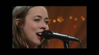 Watch Sarah Jarosz Come On Up To The House video