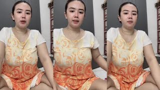Bunda Cantik Live Olahraga Sambil Nyemil Siang