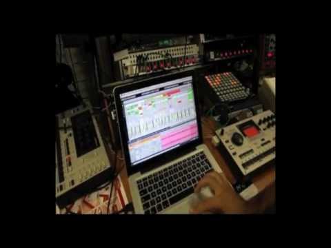 ELEKTRON MachineDrum SPS1 MKII + Ableton Live @Star's Music