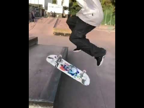 Insane board control from @marceloprofeta_ | Shralpin Skateboarding