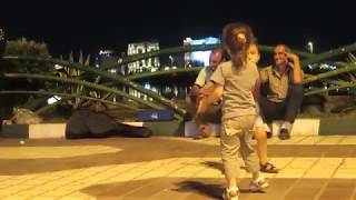 دنیای زیبای دختری شبیه به میسورا هیباری The Beautiful World Of A Girl Like Misora Hibari 美空 ひばり دنیای زیبای دختری شبیه به میسورا هیباری The Beautiful World Of A Girl Like Misora Hibari 美空 ひばり